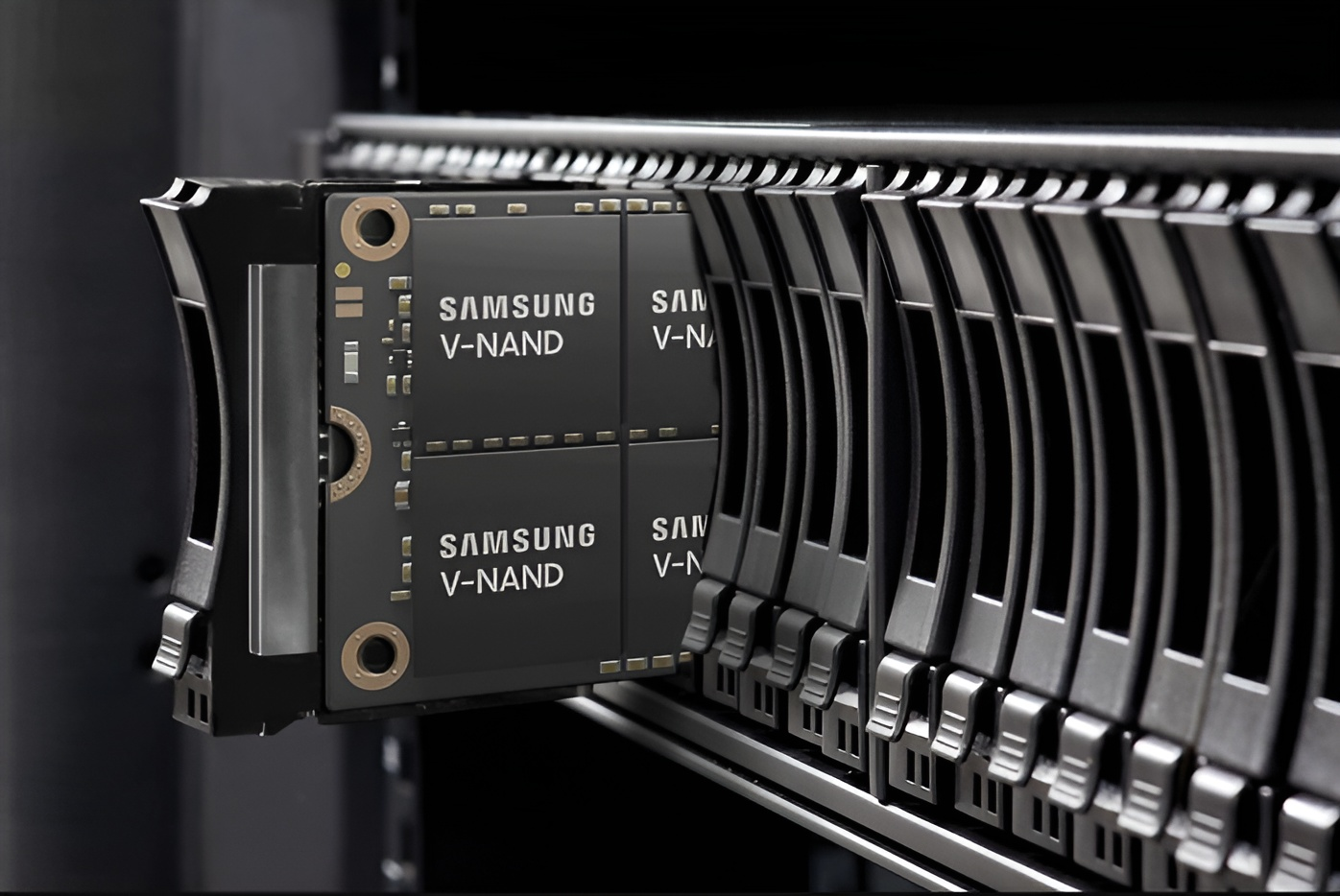 Samsung's Memory Innovations: HBM4E and LPDDR6 Lead